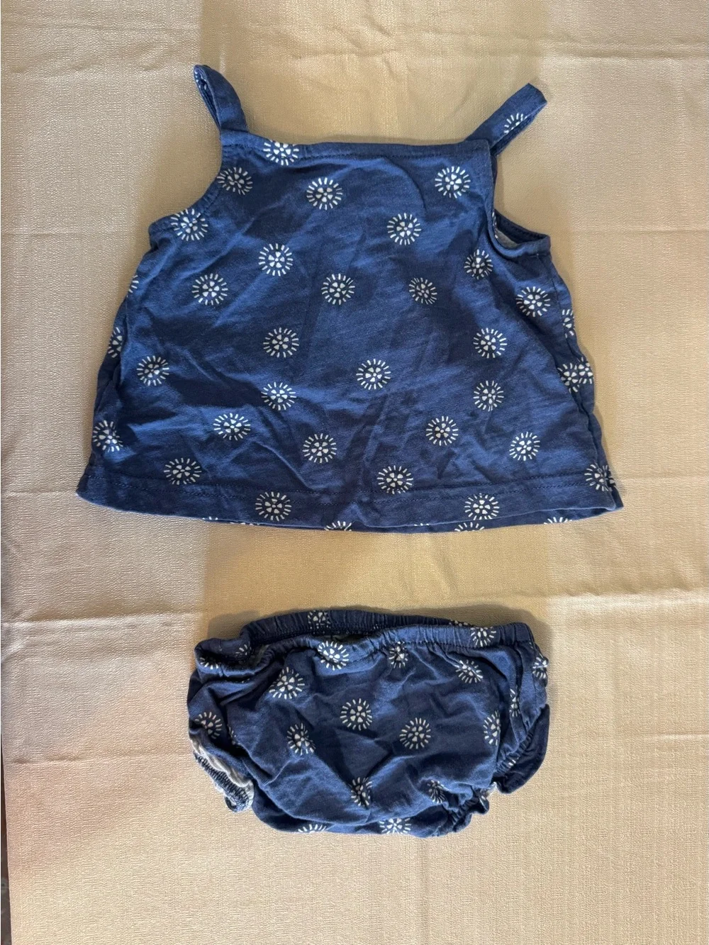 Carter's baby girl 2 piece set. Blue & white design. Top & diaper cover 3 months